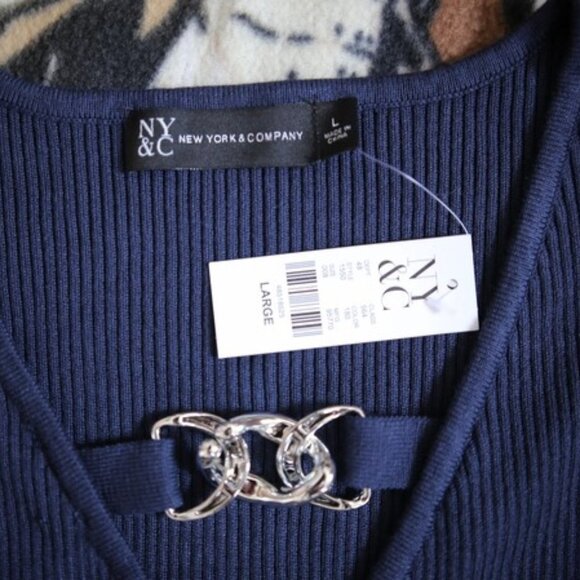 Brand New Ribbed Chain Dark Blue Sweater, size L/M, stretchy. - Picture 4 of 7